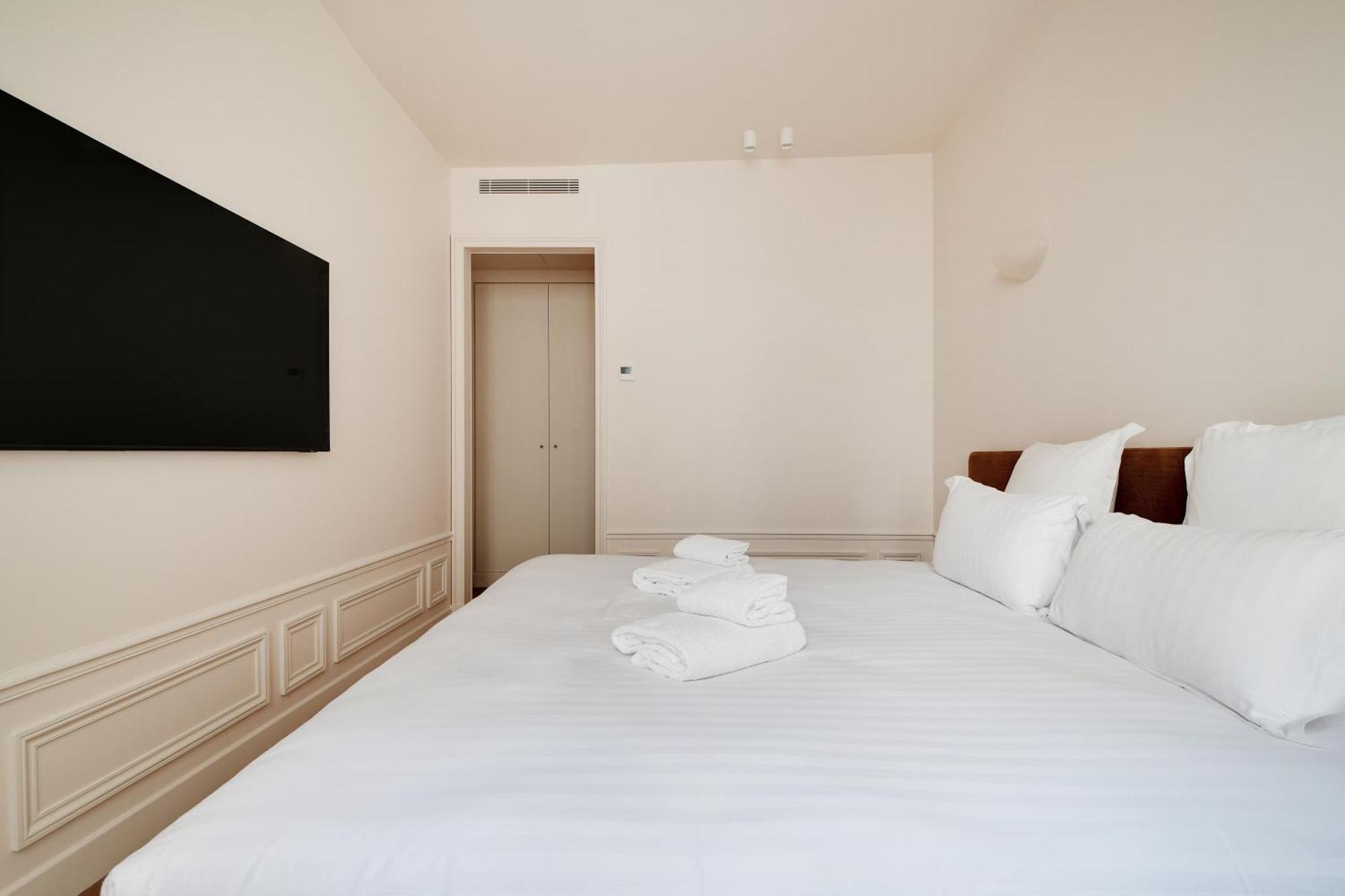 Pick A Flat'S Apartements With Services In Louvre - Rue Des Halles París Exterior foto