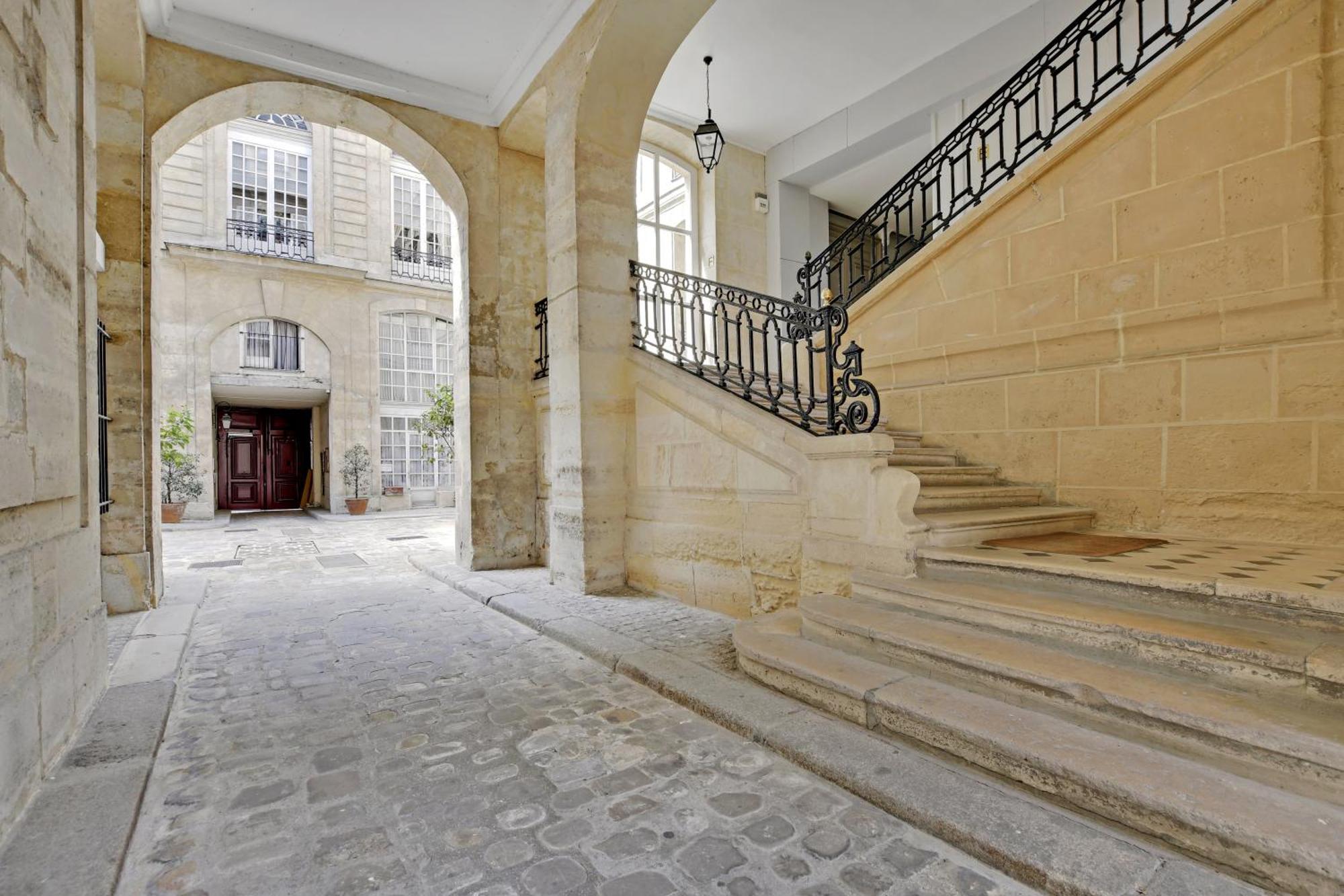 Pick A Flat'S Apartements With Services In Louvre - Rue Des Halles París Exterior foto